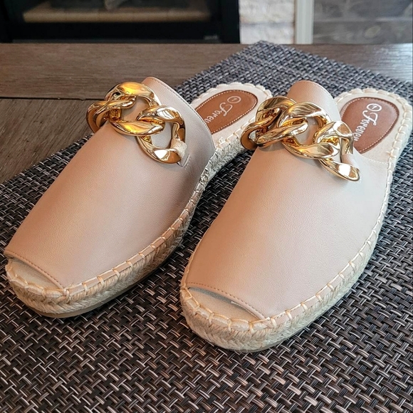 Forever Loafers - Picture 3 of 3